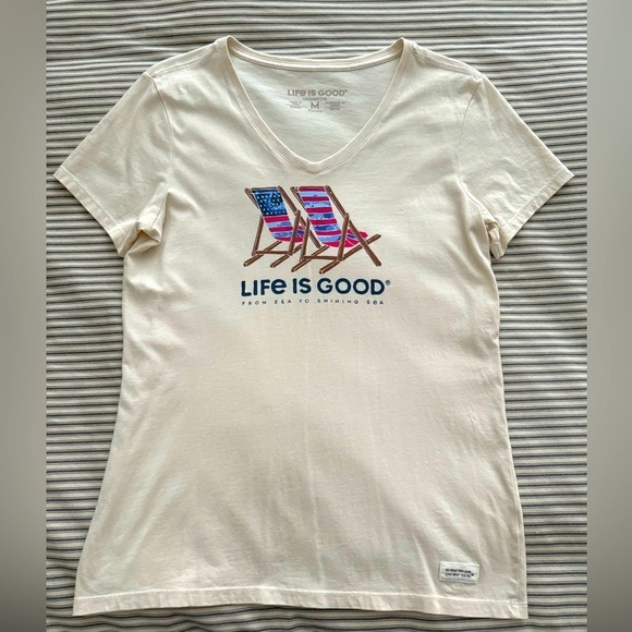 Life Is Good Crusher-Lite short-sleeve V-neck tee, womens medium, cream-colored - Picture 1 of 5